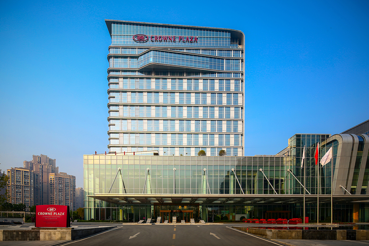 crowne plaza exterior day view.jpg